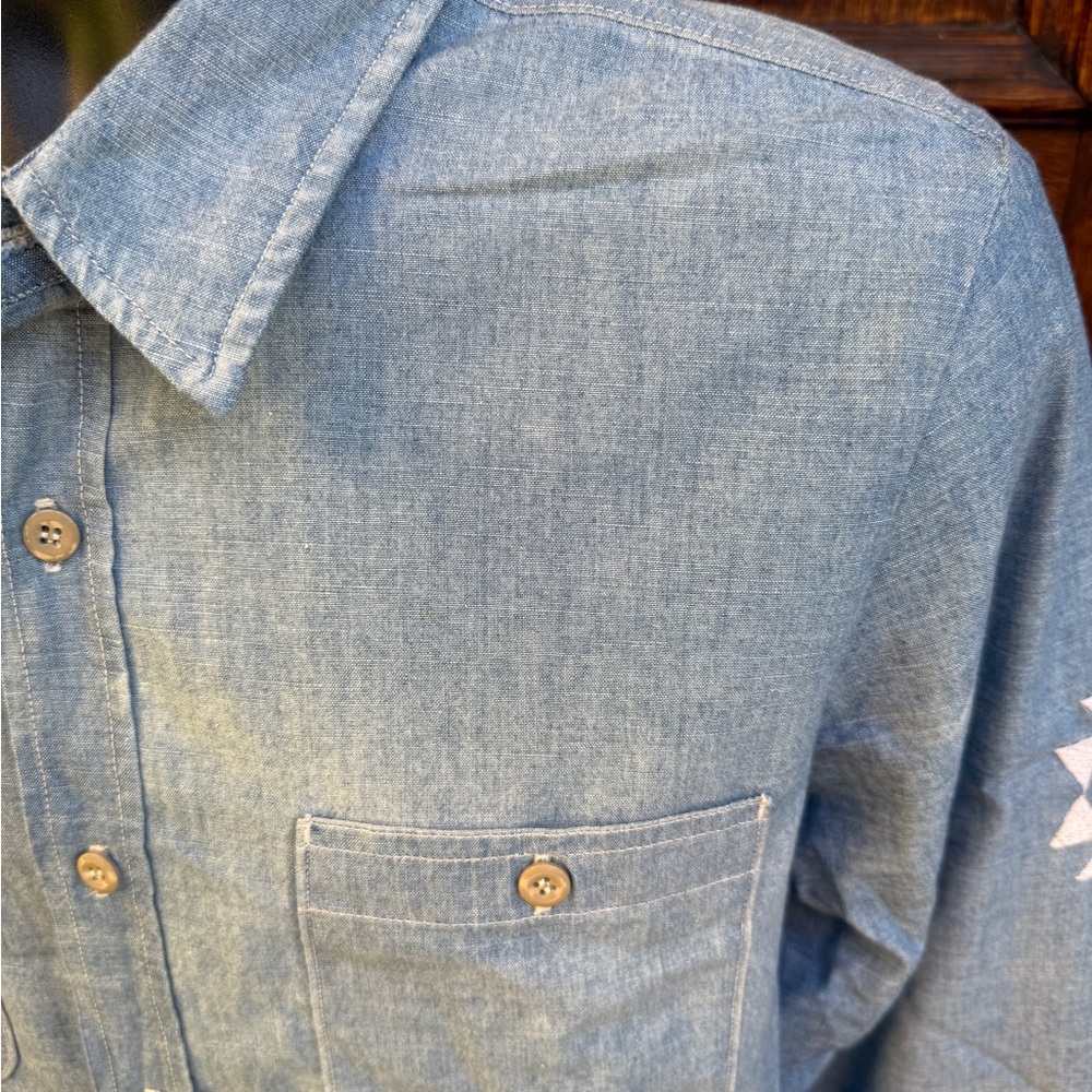 Men's Casual Blue Geometric Button-Down Shirt - Picture 7 of 7